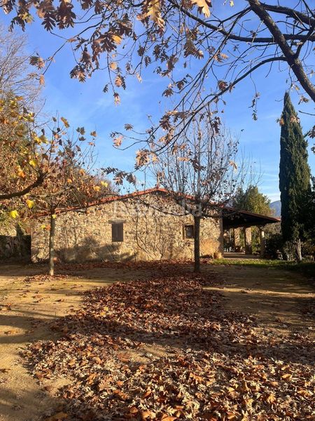 Foto a391eeb7-bb3f-4584-8129-770a2bb49ba1. Xalet amb aparcament piscina a Cuacos de Yuste