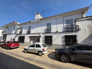 Chalet in Serradilla. Casa unifamiliar en venta en serradilla cáceres