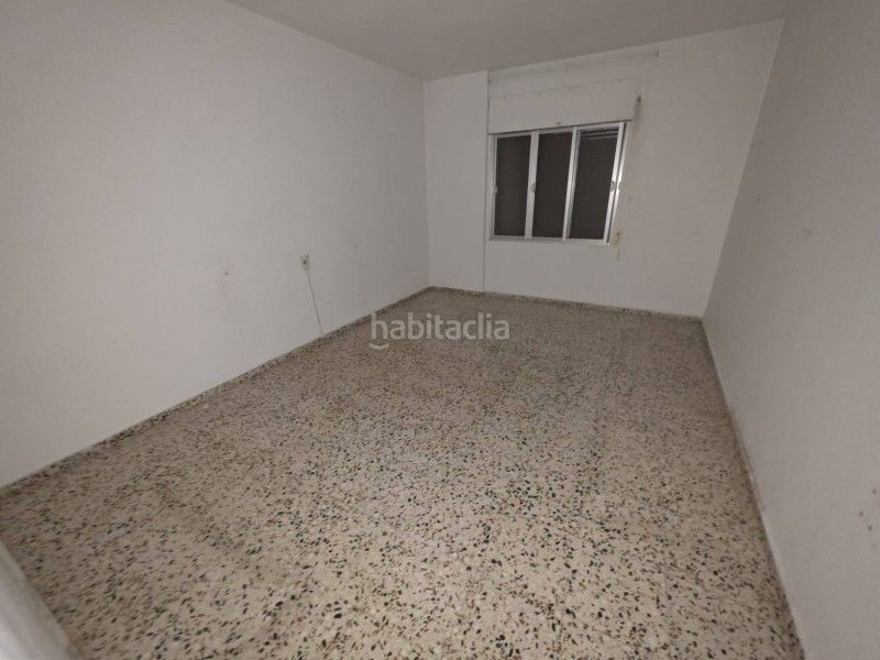 Foto 1091a242-9bc5-4c58-a203-4af2e46e8ab4. Xalet amb aparcament a Serradilla