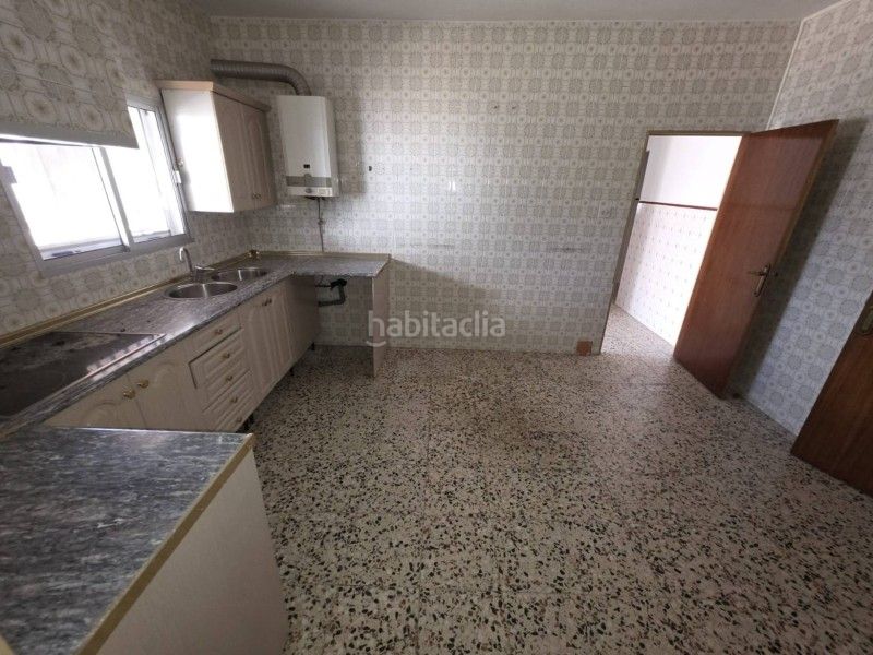Foto e1883c03-4eaf-4fa3-858c-62814086865e. Xalet amb aparcament a Serradilla