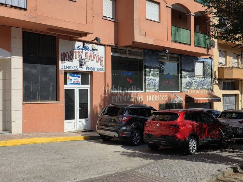 Foto 19e05f5d-083d-4004-b190-0d2e858a2c51. Local comercial a Baños de Montemayor