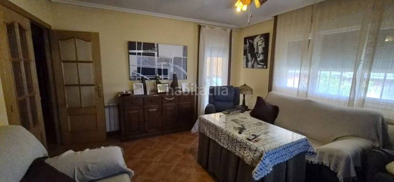 Foto c0924fc8-0a7e-4e0f-aaf9-7d926e0c3b59. Xalet amb calefacció aparcament a Zona Norte - Hospital - Urbanizaciones Plasencia