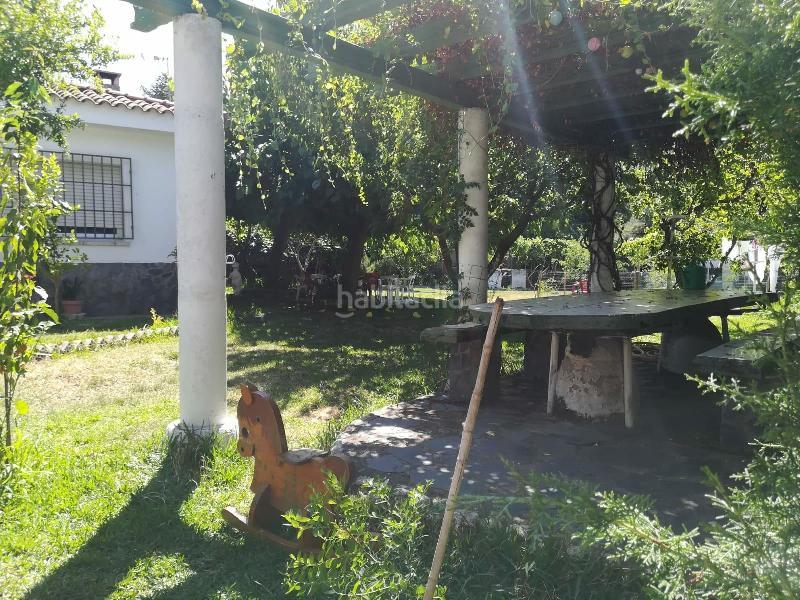 Foto c5d428ac-df83-4705-8e94-6a9edccca1fa. Xalet amb calefacció aparcament a Centro Ciudad Plasencia