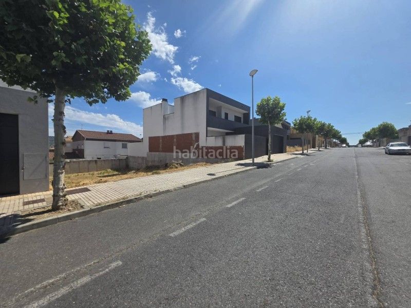Foto aedfd24f-cdbf-4fea-a312-80a35404b7d4. Terreny residencial a Zona Norte - Hospital - Urbanizaciones Plasencia
