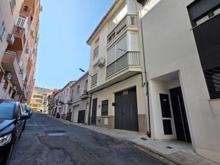 Chalet in Miralvalle - Av. Virgen del Puerto - La Data. Casa adosada en venta en plasencia cáceres