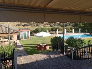Xalet a Malpartida de Plasencia. Casa adosada en venta en carretera  de caceres   plasencia cácer