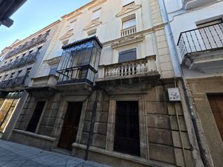 Flat in Centro Ciudad. Piso en venta en centro  plasencia cáceres