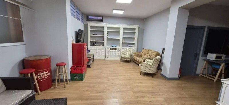 Foto 4d9eae13-8cbb-42f9-b972-941c1acefa55. Local comercial a Centro Ciudad Plasencia