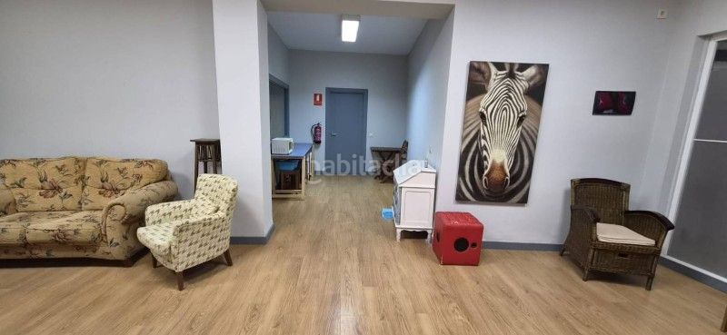 Foto 93ab1109-2397-4f41-8468-5c974826c1d0. Local comercial a Centro Ciudad Plasencia