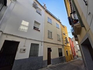 Xalet a Centro Ciudad. Casa unifamiliar en venta en centro  plasencia cáceres