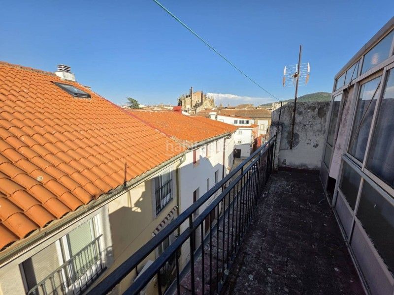 Foto afb9f39a-0561-43b3-ada4-d67cd26c9abb. Xalet a Centro Ciudad Plasencia