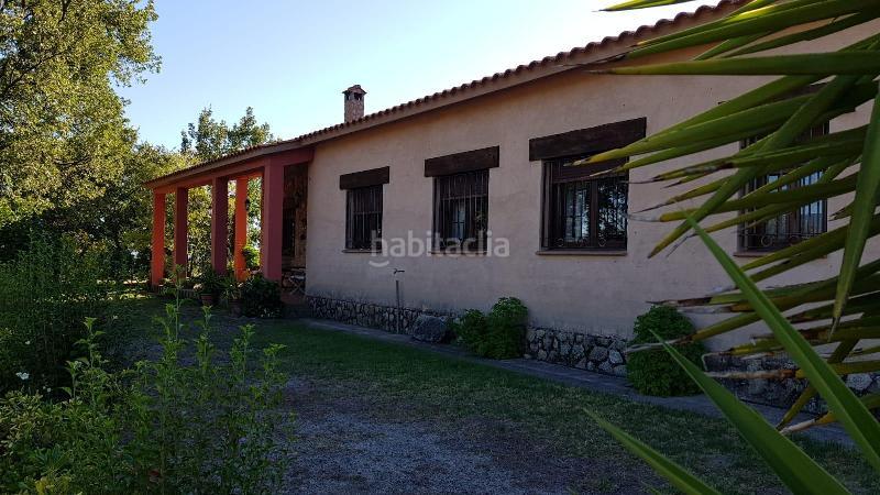 Foto 5701963a-5c95-43d6-a09d-5d41d28607e0. Chalet casa unifamiliar en venta en a un kilómetro del centro cáceres en Valverde del Fresno