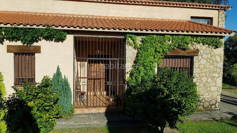 Foto 5a6ceca5-2812-4705-bac7-423b7dce8969. Chalet casa unifamiliar en venta en a un kilómetro del centro cáceres en Valverde del Fresno