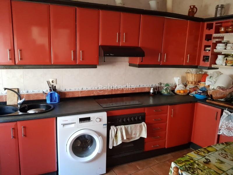 Foto 9f58ae19-30e3-4ad9-94c0-3936243c3943. Xalet a Zona Sur - Av. De España - San Miguel Plasencia