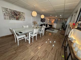 Rez-de-chaussée à Zona Playa del Cura. Se vende piso bajo céntrico en torrevieja
