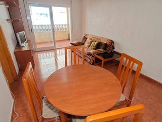 Etagenwohnung in Puerto Deportivo. Piso céntrico con 2 habitaciones en torrevieja