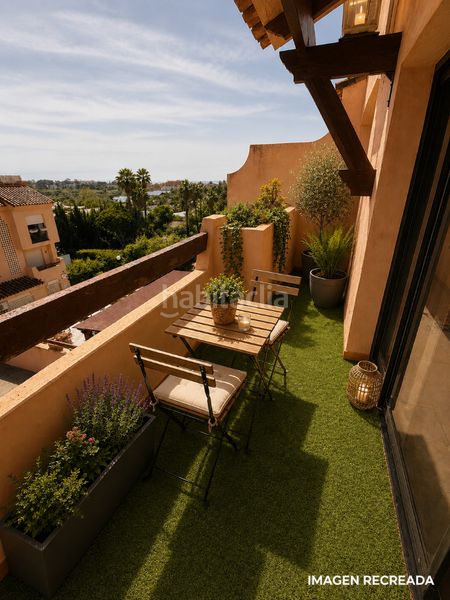 Foto b4d7eb6f-a25f-4b4d-8ad0-ff0a47ef23a4. Pis amb aparcament piscina a Bel - Air Estepona