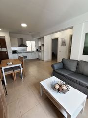 Pis a El Ejido. Piso zona plaza de la merced