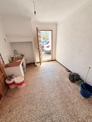 Haus  Camino de gibralgalia. Gran oportunidad cómo inversión o casa propia!