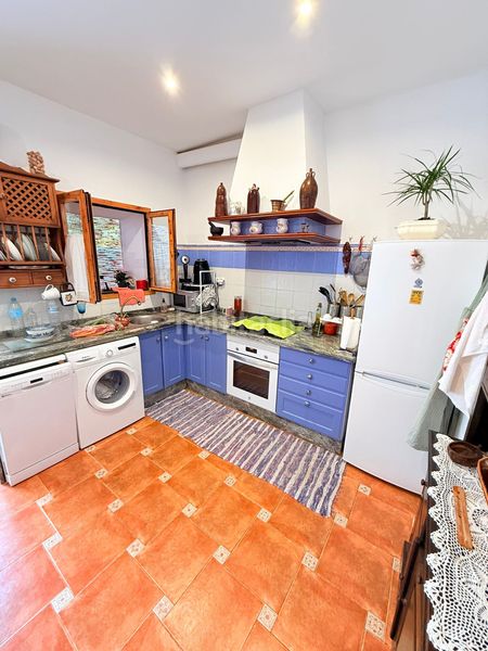 Foto cb716a80-e77d-4ef7-8719-6015e526cdb0. Casa adossada a Álora