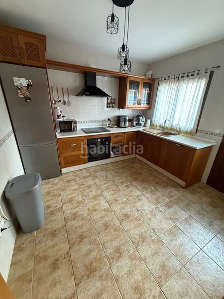 Foto bef4846a-5937-409c-ba60-05e7dded3262. Casa adossada amb aparcament piscina a Álora