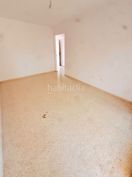 Foto 9dd5810b-c0aa-4da0-b302-6846d75ce2bd. Pis a Pizarra