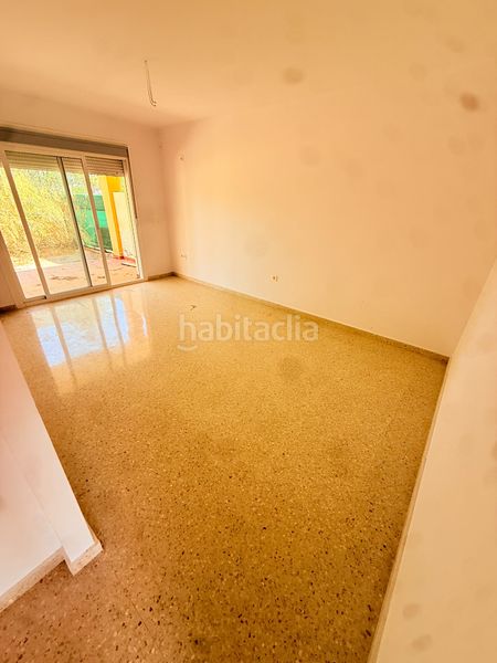 Foto e9ee1b2d-0a84-4706-ba55-57913fe0ebcc. Pis a Pizarra