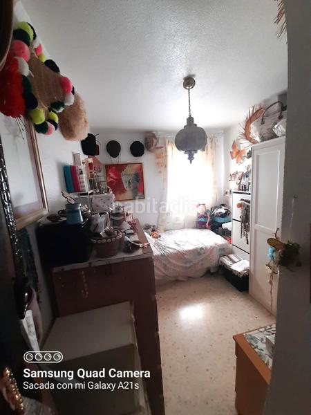 Foto 2c41bd5c-cb24-44b3-961b-c93cce77c5a2. Pis a colores - entreparques Sevilla