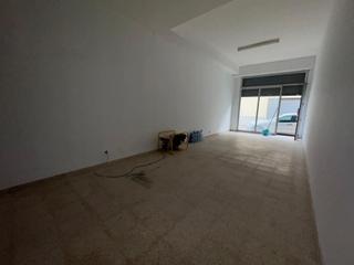 Local Comercial  Narcis monturiol. Oportunidad! local comercial en sant narcís!