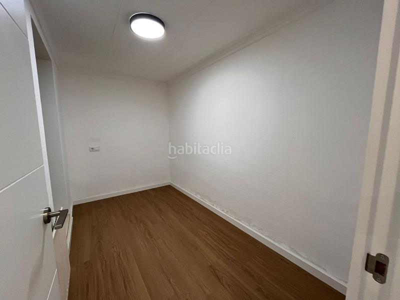 Foto c83b83c1-7f47-43dd-8b3b-12255a272c51. Piso  acabo de reformar en Centre Roses