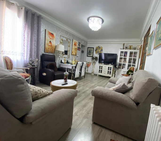Foto c7764c9b-f14a-48bf-9ddf-717a4446221c. Appartamento con riscaldamento in Eixample Nord Girona