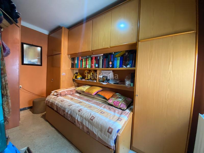 Foto 6f4723c0-419a-4769-8725-eadba4283552. Ático vive en las alturas ático con encanto, luz natural y una terraza de ensueño en Girona