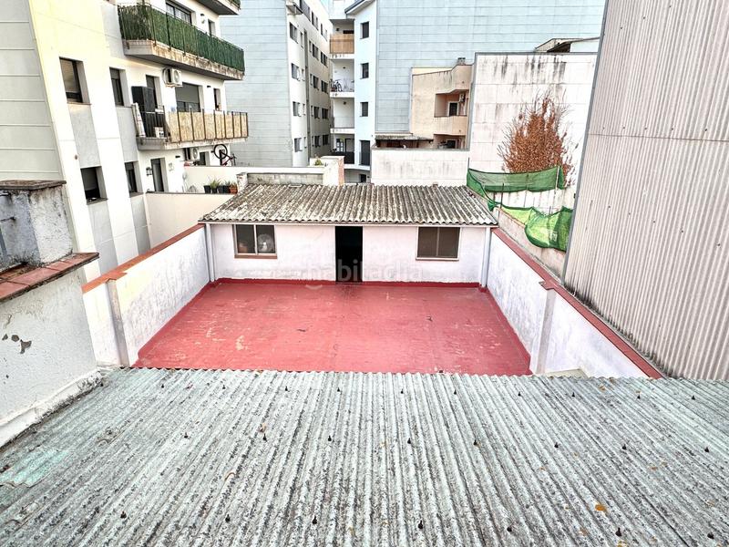 Foto 071e4fdb-584e-49eb-934a-9b8d61b60d67. Casa adosada  de 3 plantas en sant narcís con amplias terrazas y 4 habitaciones en Girona
