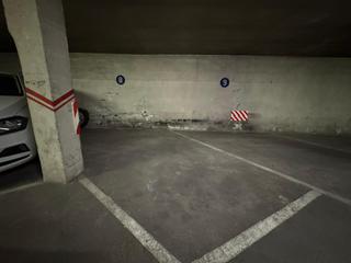 Aparcament cotxe a SANTA EUGENIA