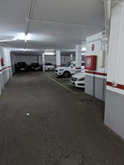 Parking coche  Padua. Plaza de aparcamiento en la zona de sant gervasi