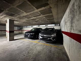 Parking voiture  Remences