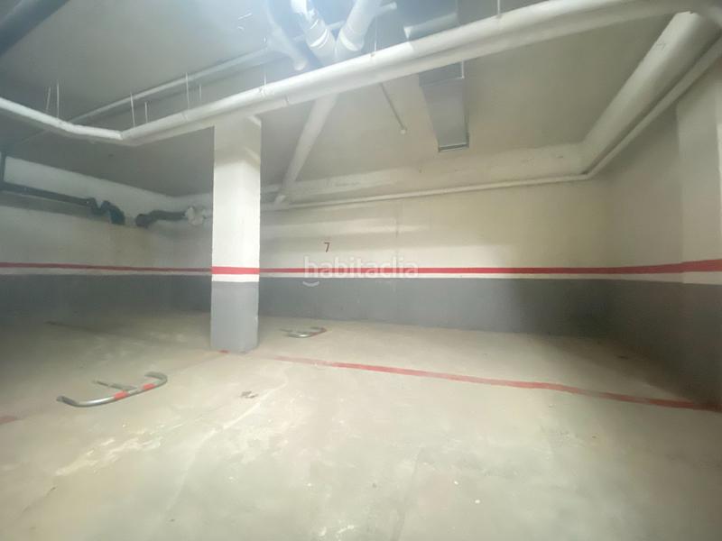 Foto b531a21f-349b-47c5-b84a-b62dbc116aa7. Aparcament cotxe a Eixample Sud-Migdia Girona