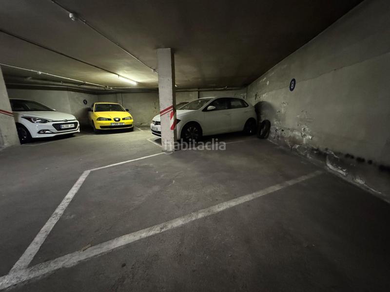 Foto 127303bb-c66b-42c8-89fc-a116a7ede2dc. Autoparkplatz in Veïnat Salt