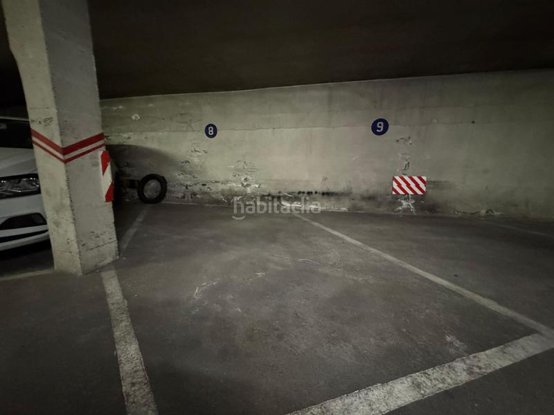 Foto 48cf02b0-dff6-4553-a53b-9fbaf51dcff3. Autoparkplatz in Veïnat Salt