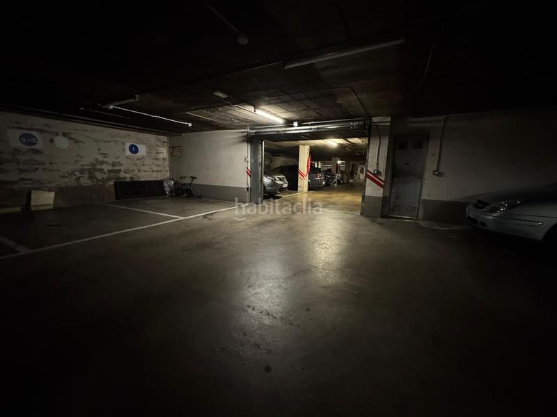 Foto dbffe4d0-5d2c-4b1e-8590-6fa4c6314c04. Autoparkplatz in Veïnat Salt