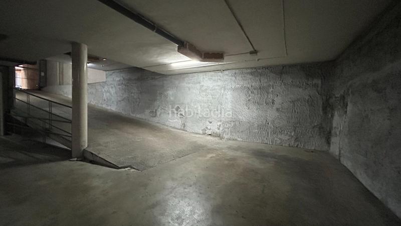 Foto b5f00db9-6a44-4894-acb0-1d79f793ea6c. Car parking in Santa Eugenia Girona