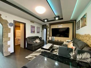 Appartement à Sant Narcis. Piso en santa eugenia