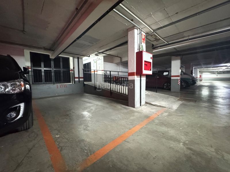 Foto 1bbc7bac-222b-49e2-a4c9-5e504d269385. Parking coche en Eixample Sud-Migdia Girona