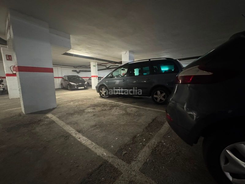 Foto c6dc01ef-8bf9-4fa7-aba3-1b740225568f. Aparcament cotxe a Sant Narcis Girona