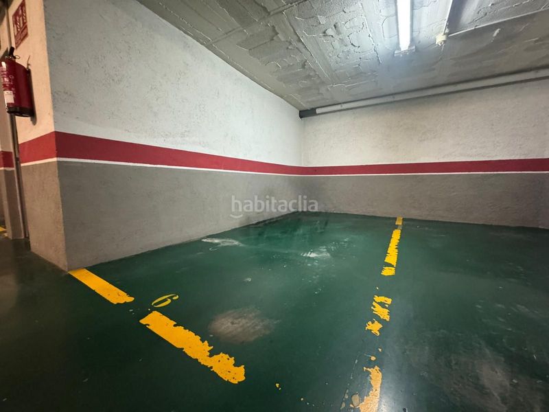 Foto 82494e3d-c330-4df1-b5df-772583548bef. Parking coche en Eixample Sud-Migdia Girona