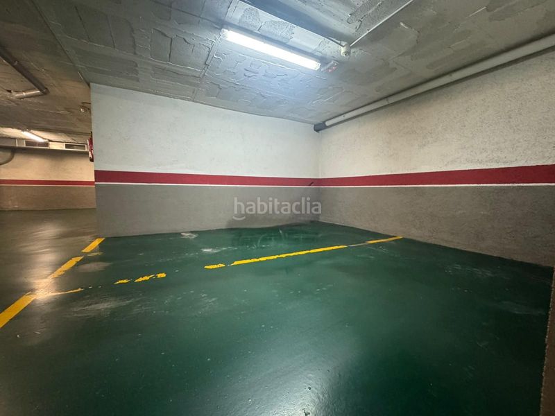 Foto 88e83579-0945-46d0-b6ce-7d6d3d45ab40. Aparcament cotxe a Eixample Sud-Migdia Girona