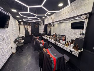 Business premise  Riu guell 104