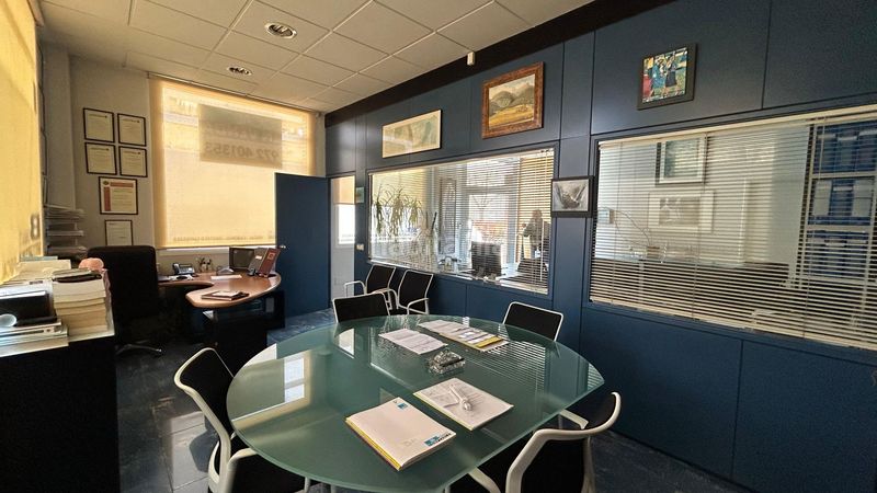 Foto b38ead0c-91e1-4e55-a5fb-454f9db5fa67. Local comercial a Santa Eugenia Girona