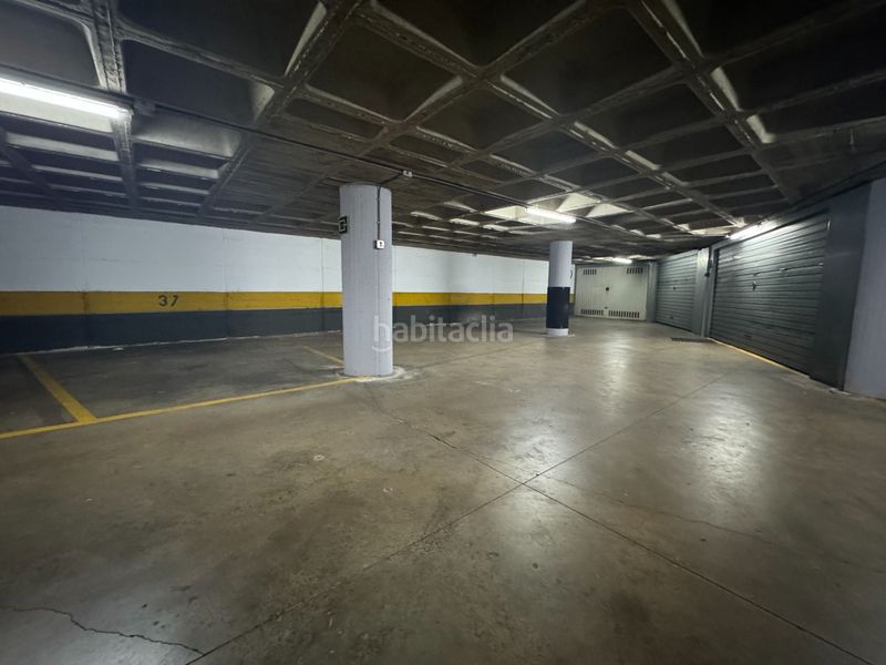 Foto ebc79c1c-6ddb-4866-85b1-aa6dfbf0f4eb. Aparcament cotxe a Sant Narcis Girona