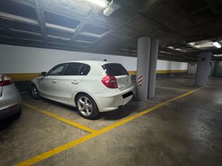 Parking voiture  Narcís monturiol